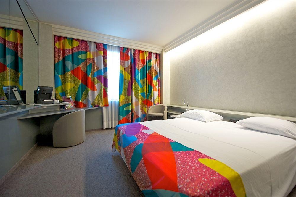 Ariha Hotel Cosenza Rende Kültér fotó